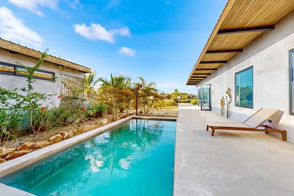 Waterfront villa with private pool, furnished deck & gas grill