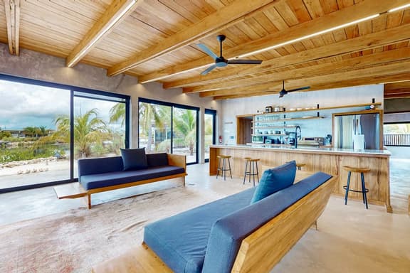 Tranquil canal-view villa with WiFi, dog-friendly space & open layout